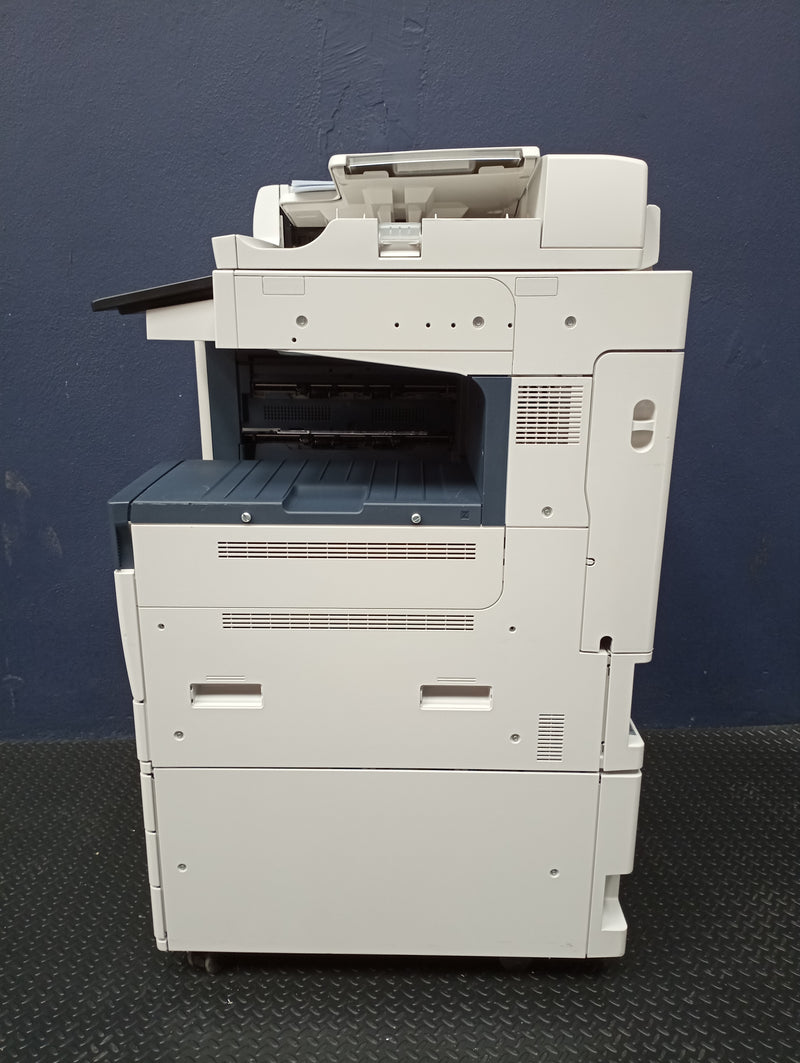 Impresora Láser XEROX ALTALINK C8035 SEMINUEVO SERIE: 13979/2TX102067N